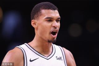 是教练员和 是教练员和